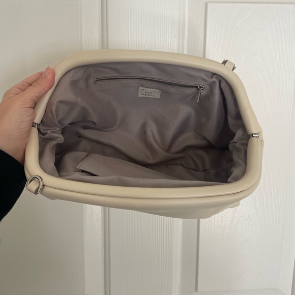 Cream Purse/Clutch - Picture 2 of 2